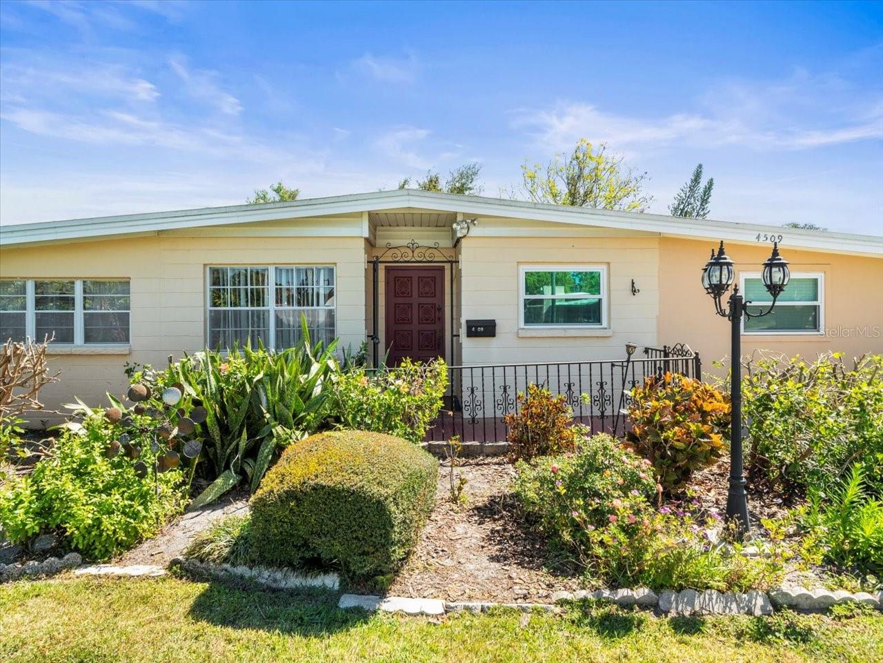 4509 N SAINT VINCENT ST