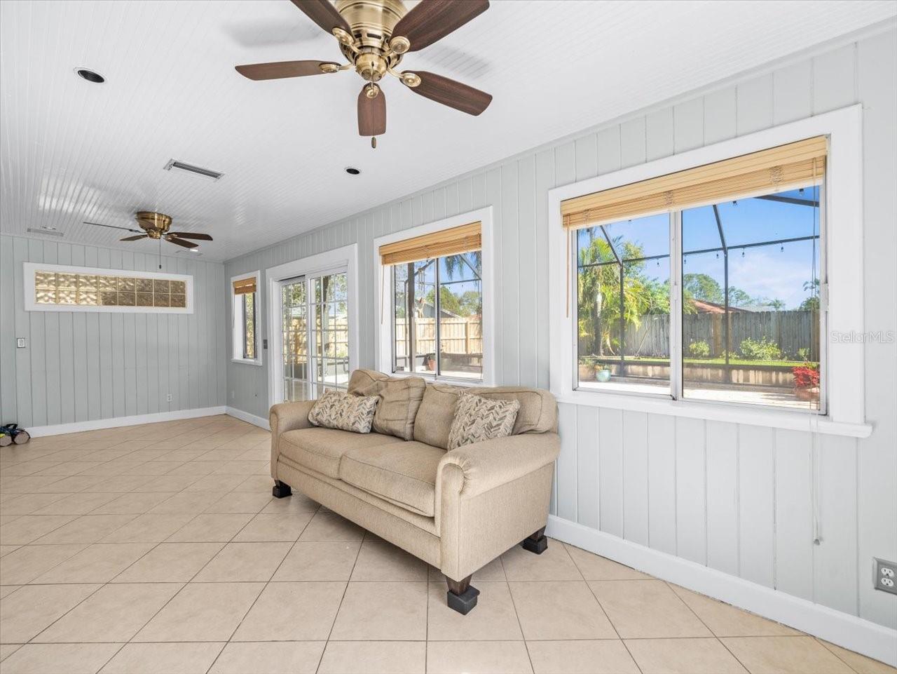 5117 BRYNN MAWR DR