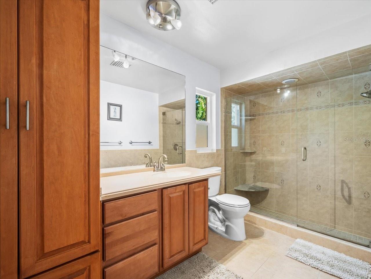 5117 BRYNN MAWR DR