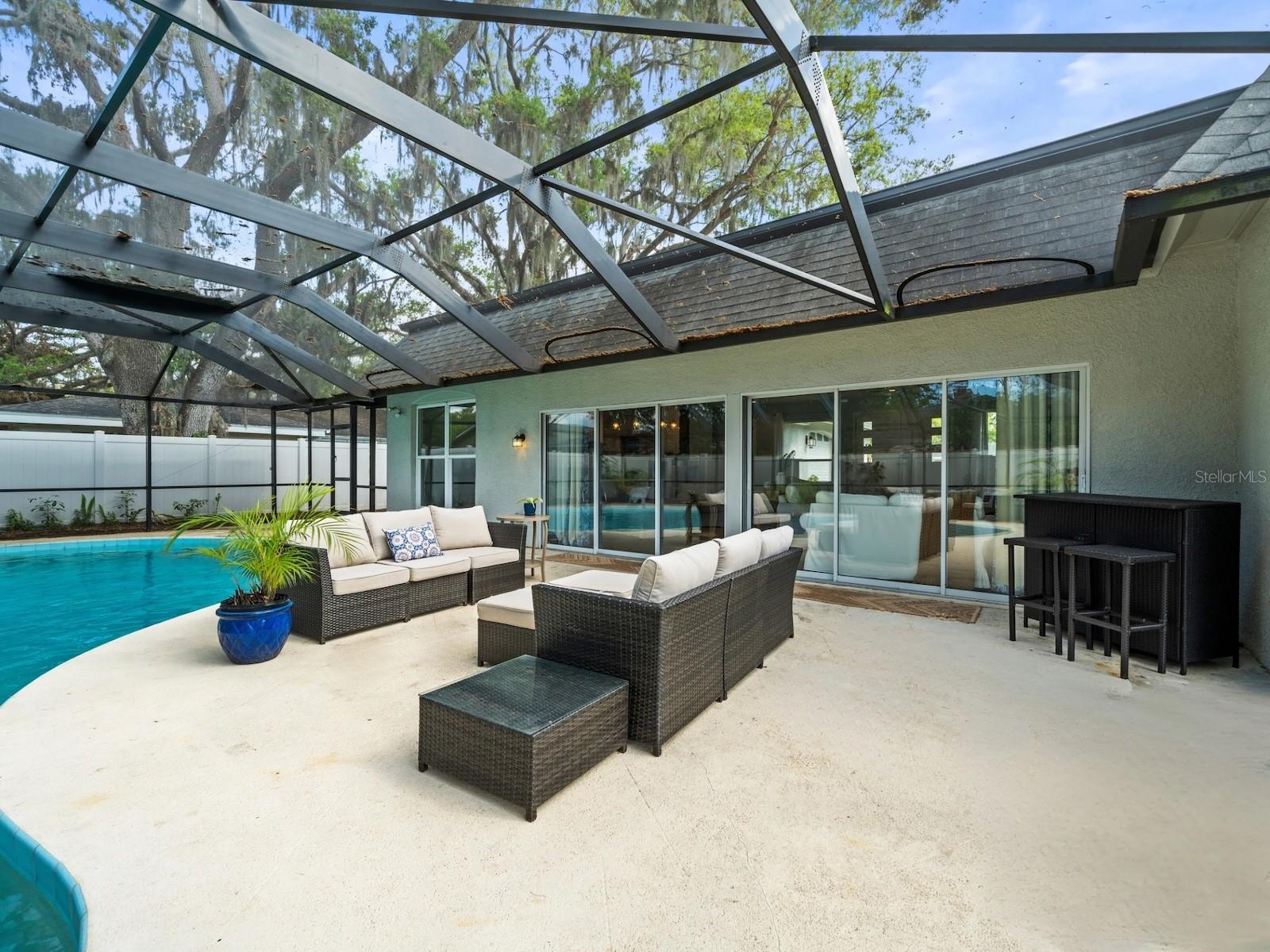 3103 ARECA CIR