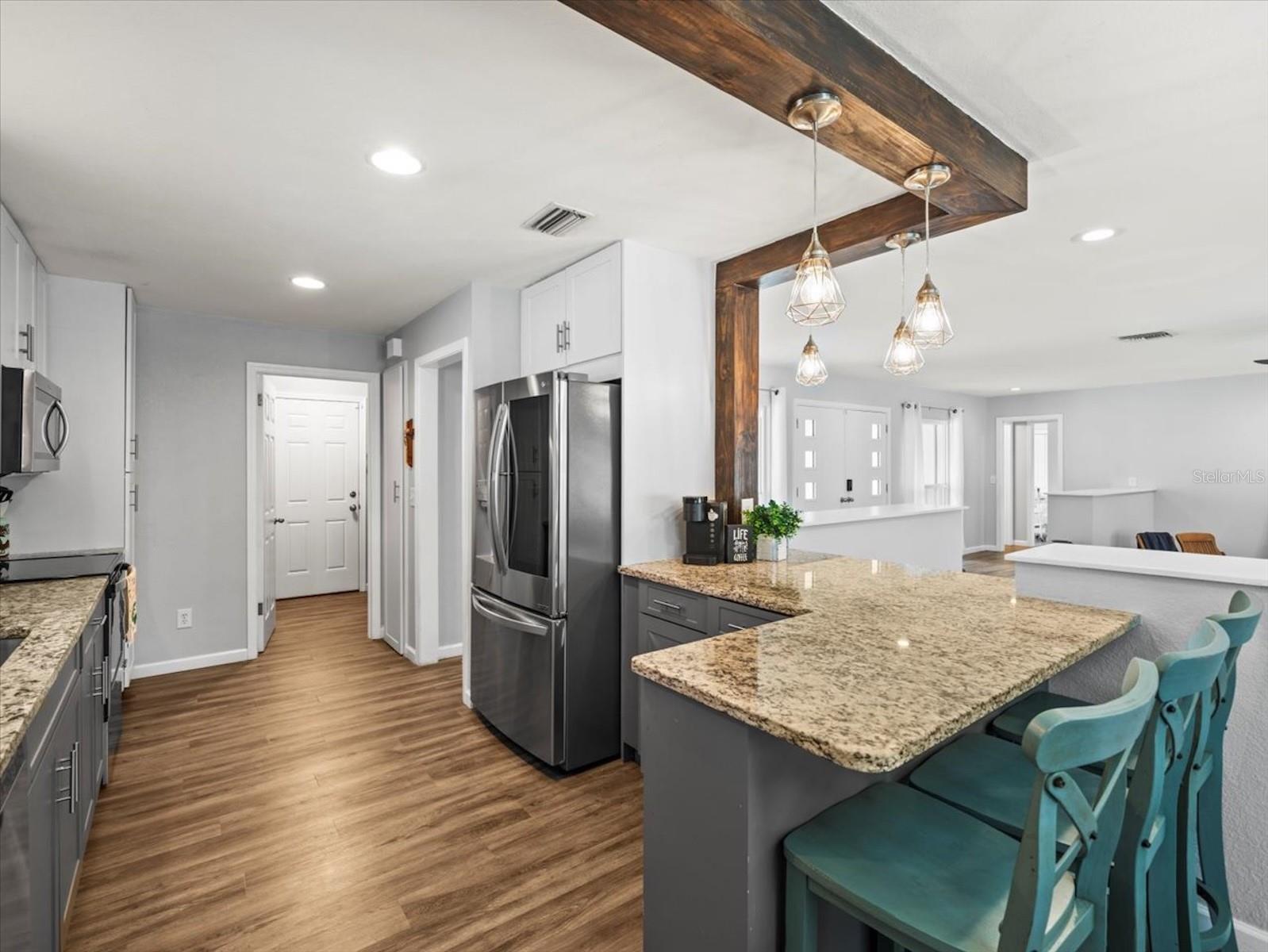 3103 ARECA CIR