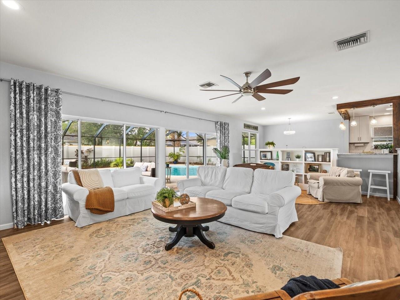 3103 ARECA CIR