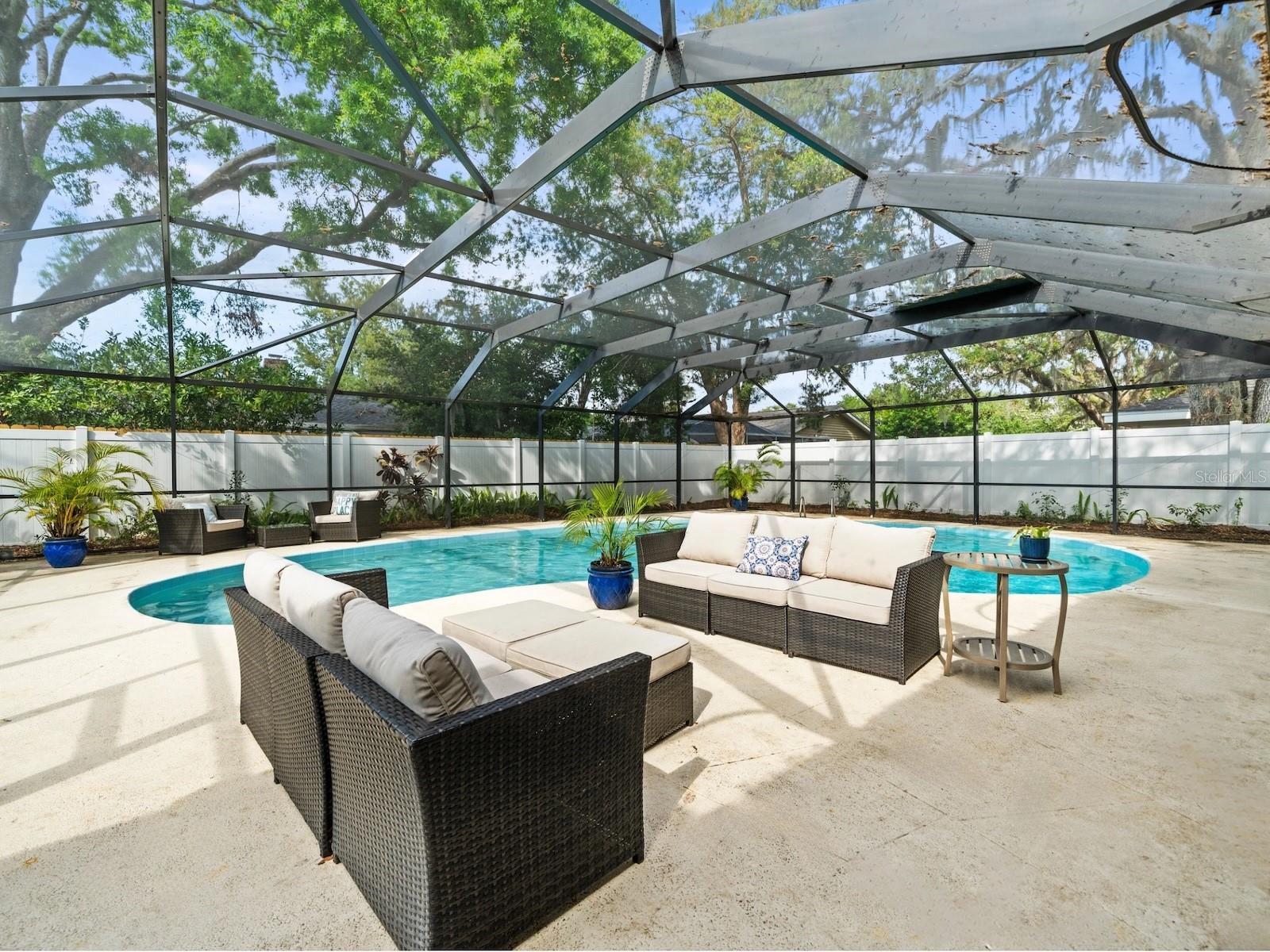 3103 ARECA CIR