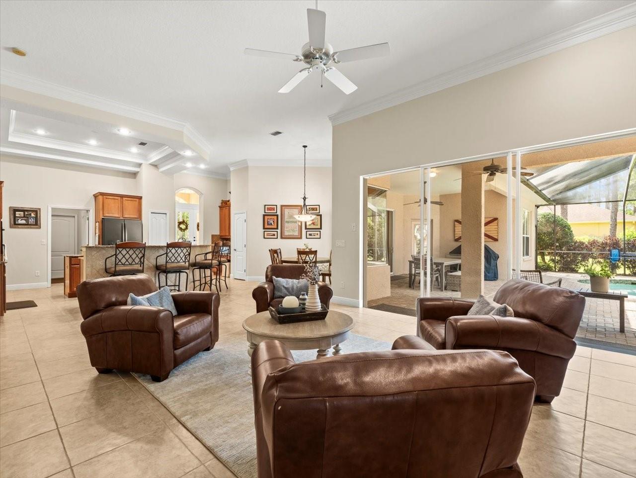 428 PINE BLUFF DR