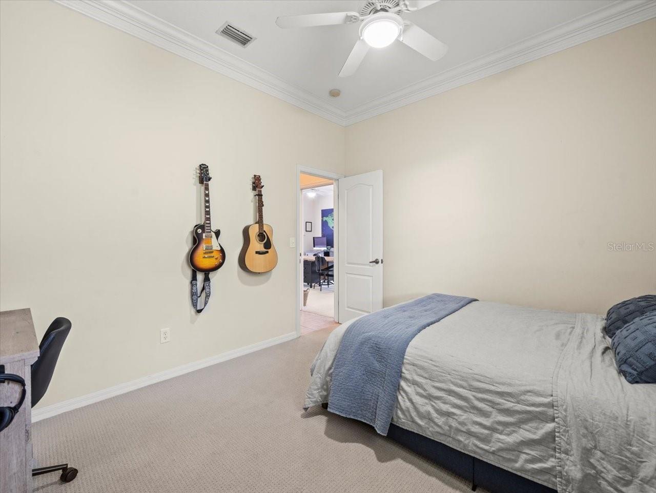 428 PINE BLUFF DR