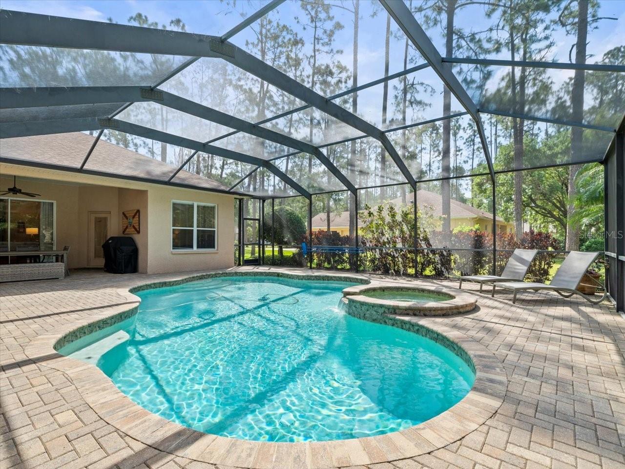 428 PINE BLUFF DR