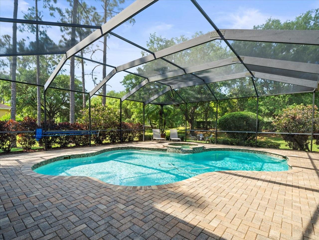 428 PINE BLUFF DR