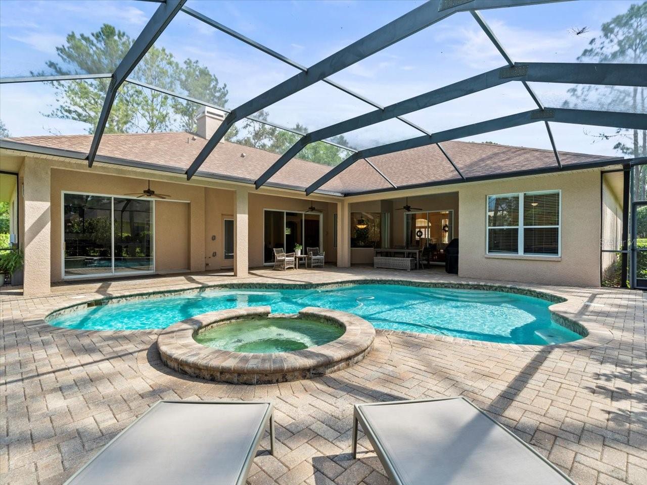428 PINE BLUFF DR