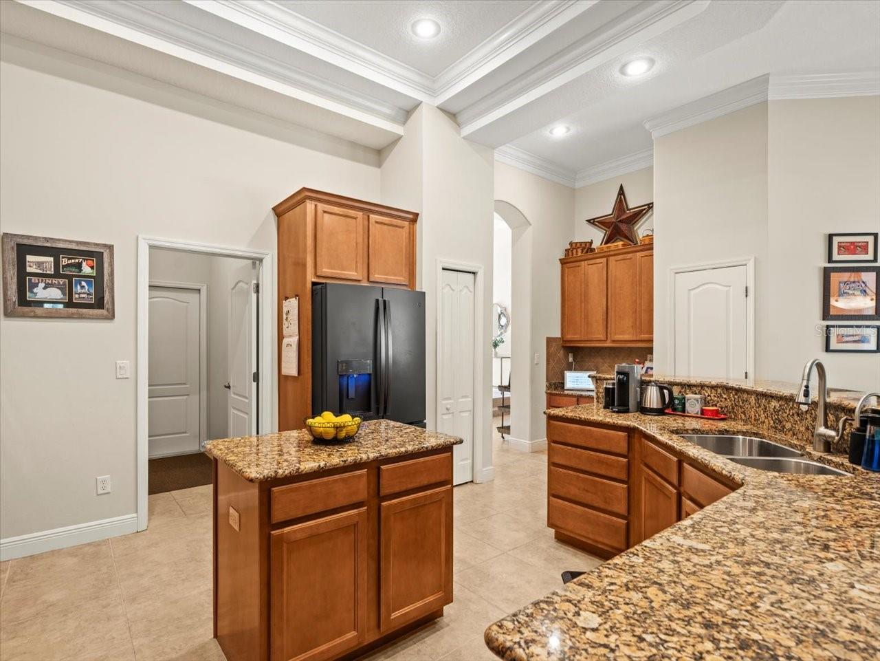 428 PINE BLUFF DR