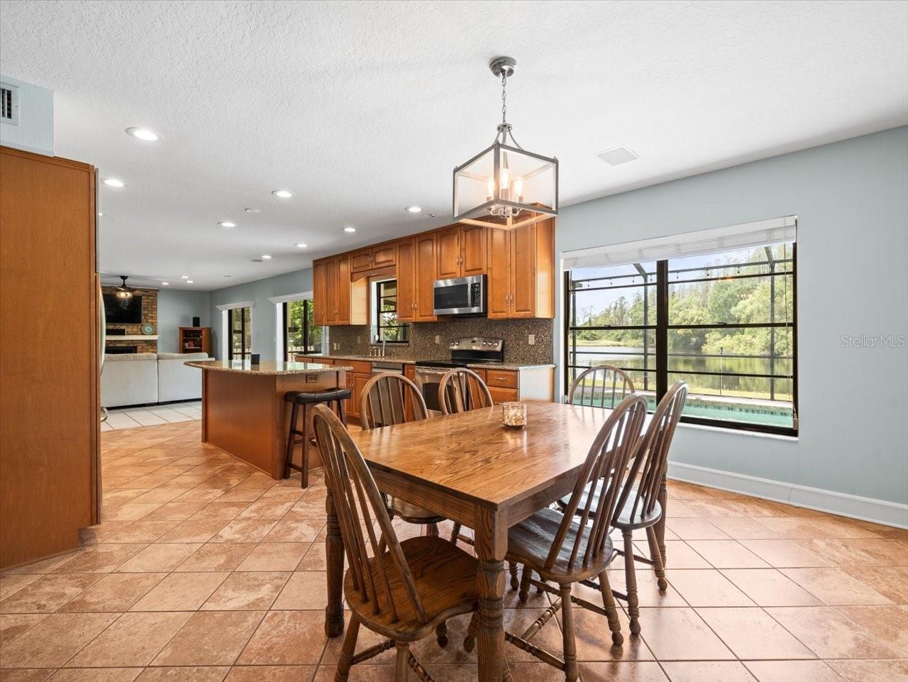 4337 HONEY VISTA CIR