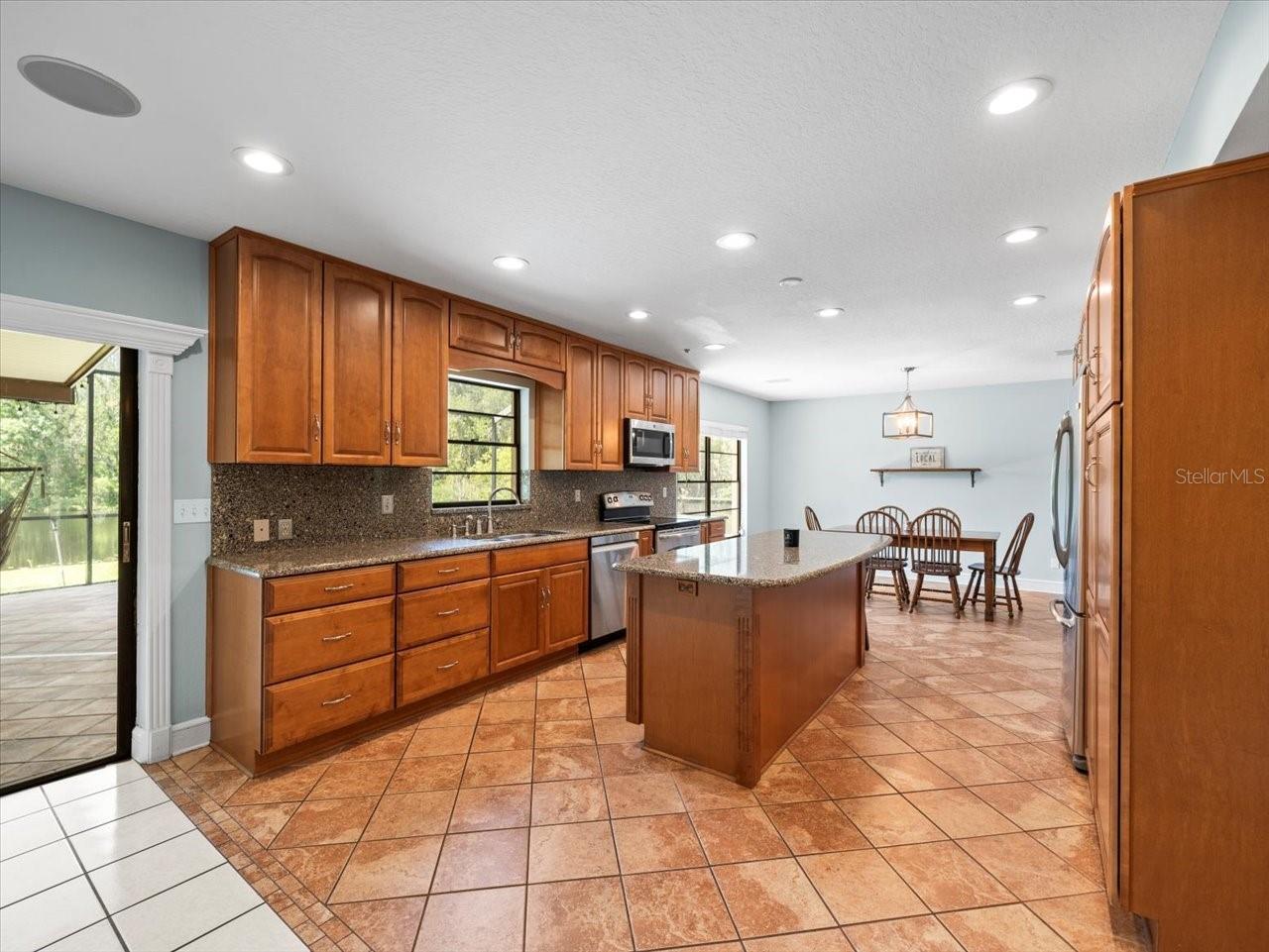 4337 HONEY VISTA CIR