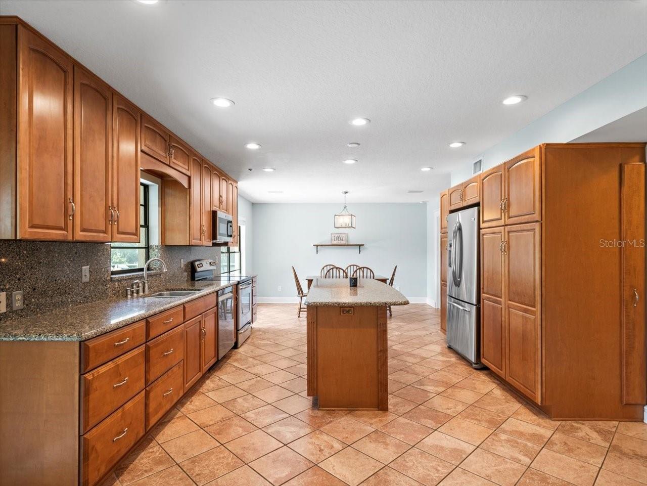 4337 HONEY VISTA CIR