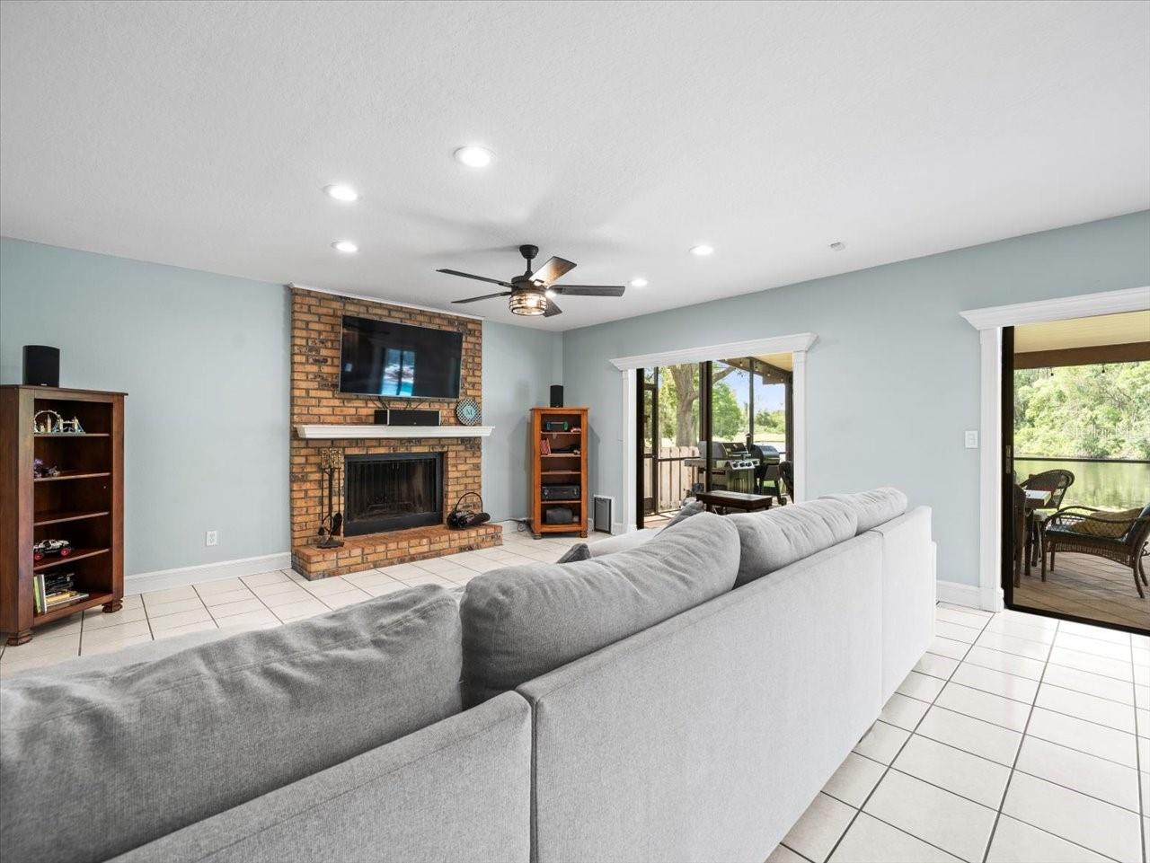 4337 HONEY VISTA CIR