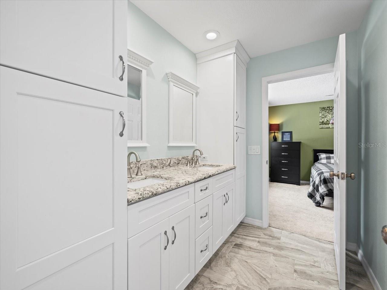 4337 HONEY VISTA CIR