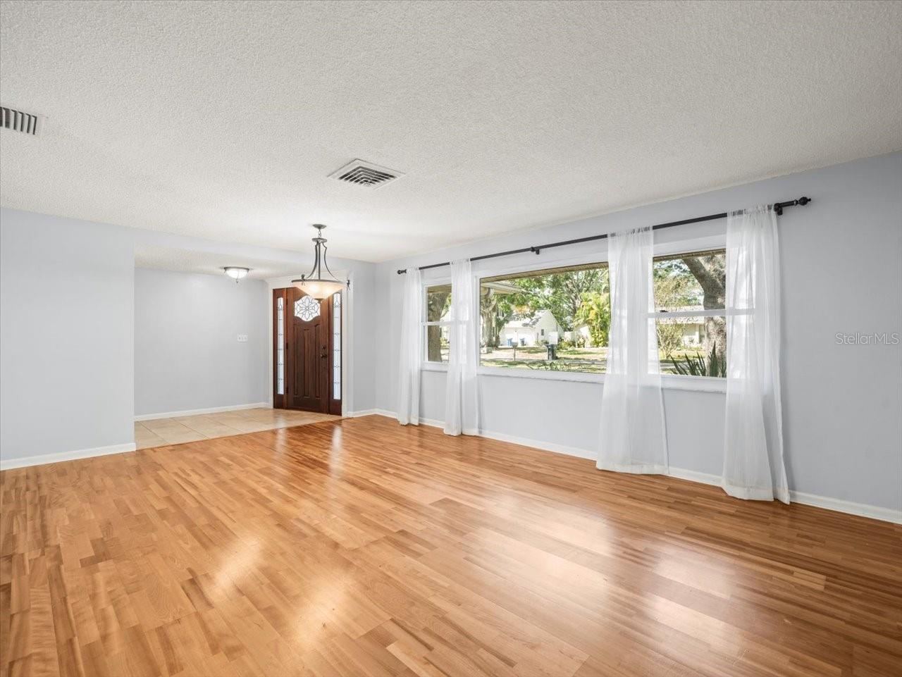 13556 LAKE MAGDALENE DR