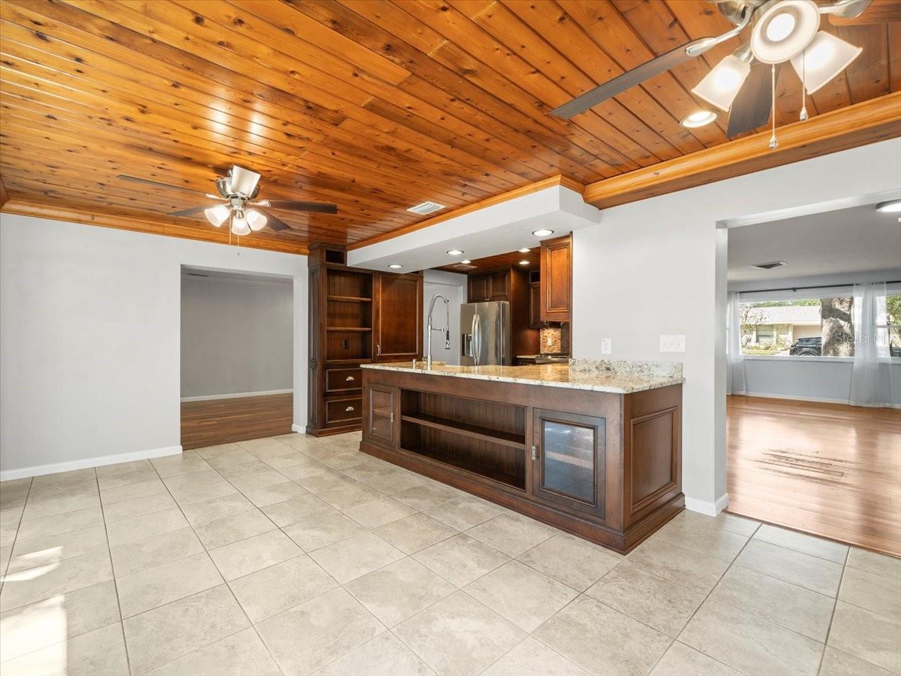 13556 LAKE MAGDALENE DR