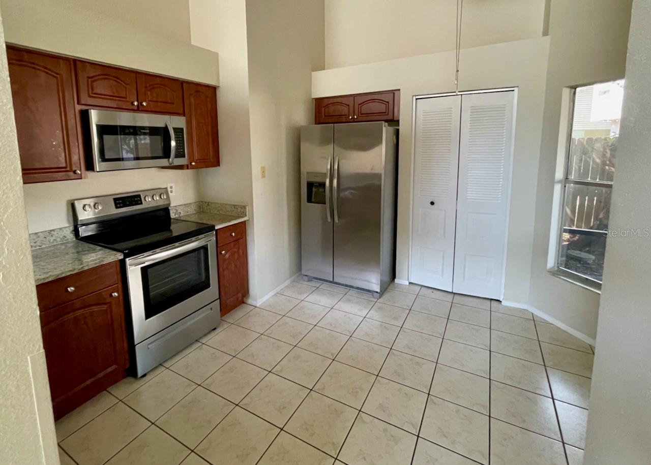 8608 TWIN FARMS PL