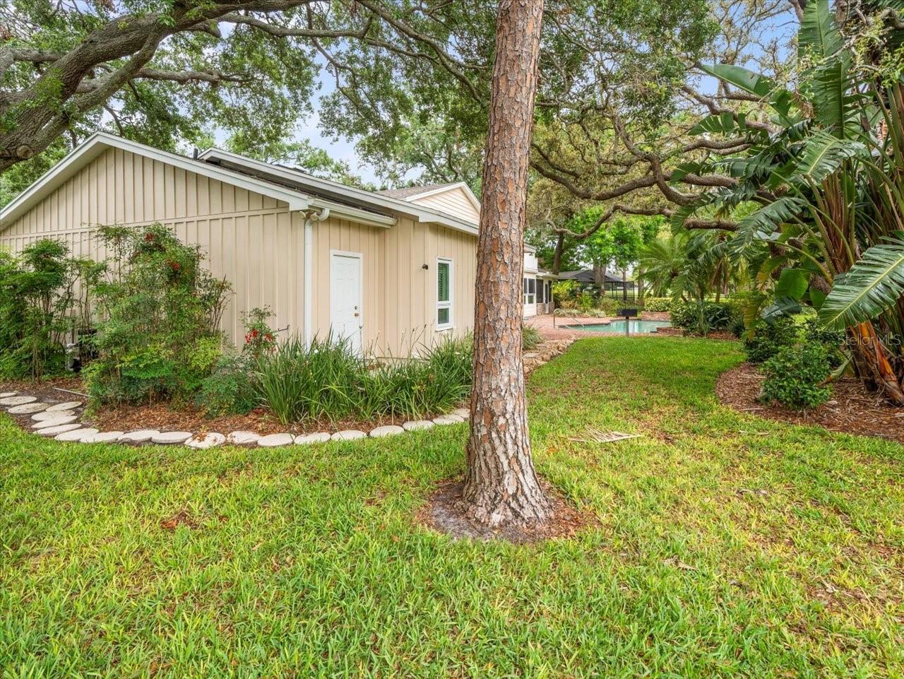 13812 CYPRESS VILLAGE CIR