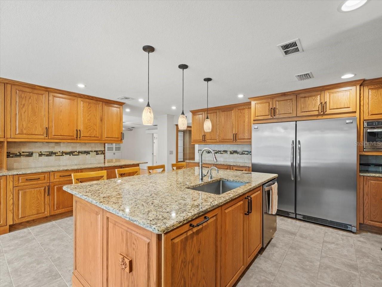 13812 CYPRESS VILLAGE CIR
