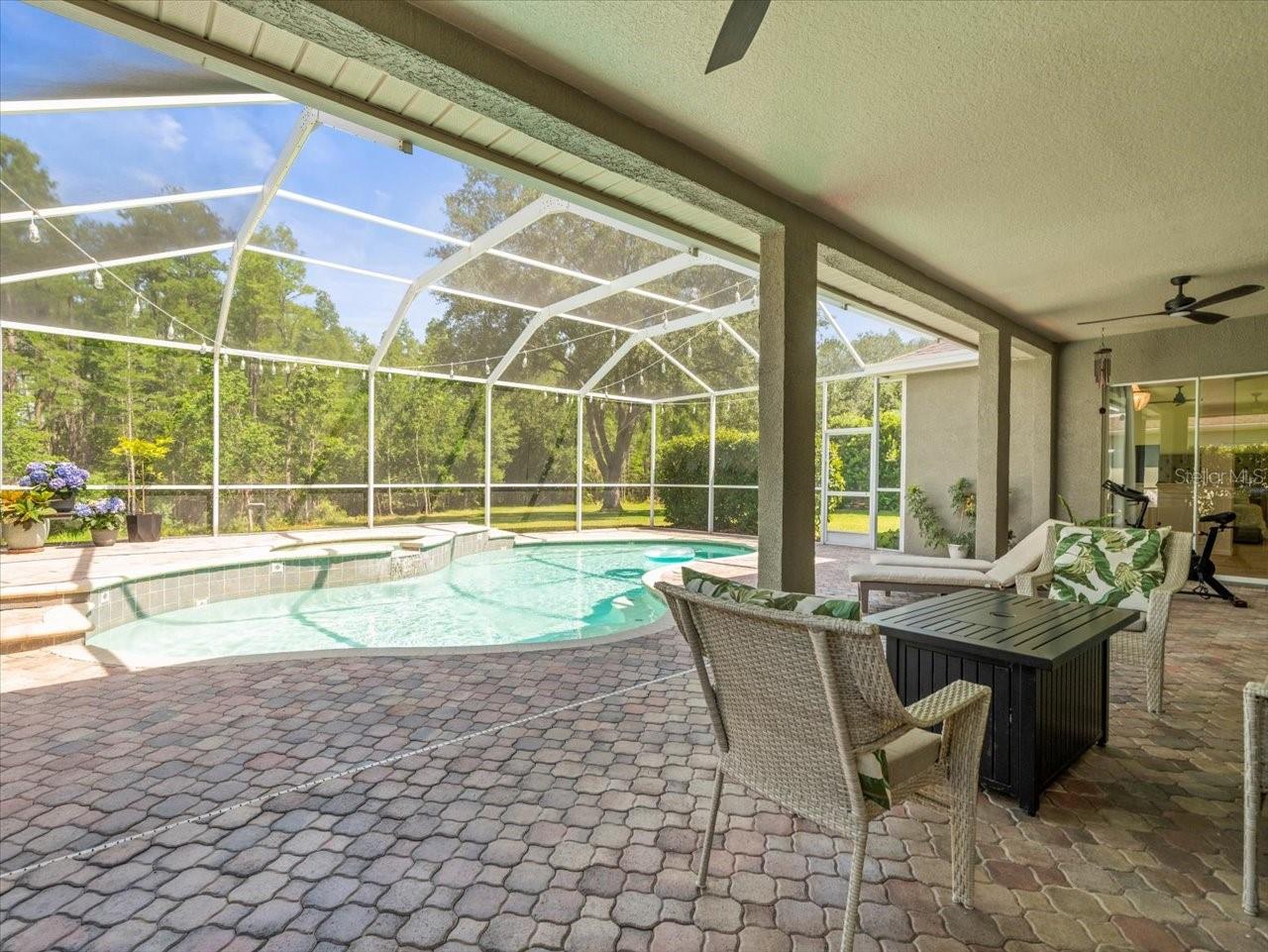 19808 SUNSPLASH LN