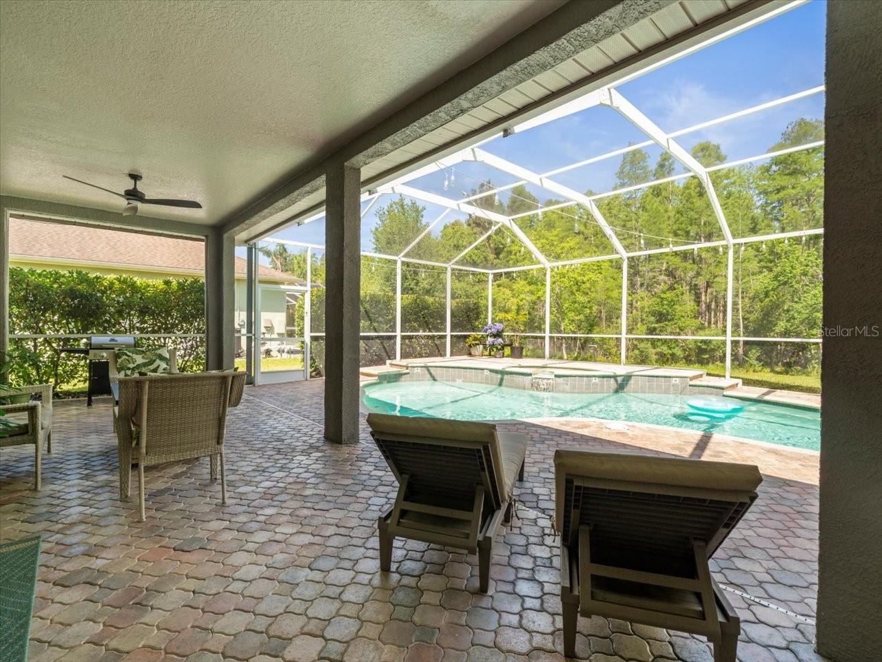 19808 SUNSPLASH LN