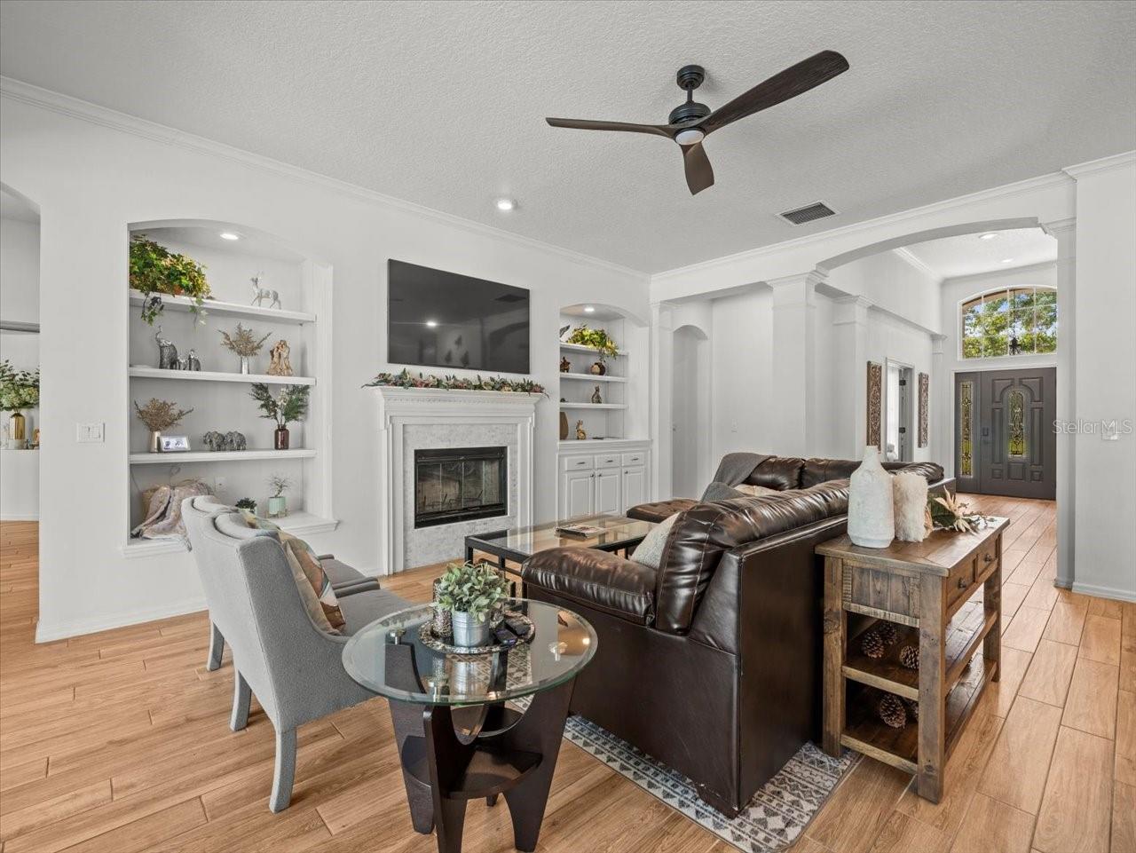19808 SUNSPLASH LN