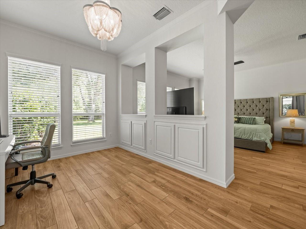 19808 SUNSPLASH LN