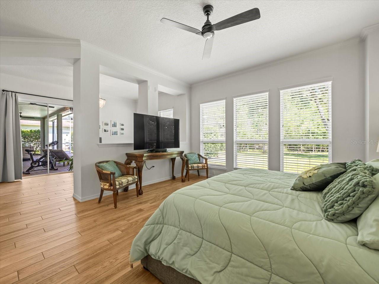 19808 SUNSPLASH LN