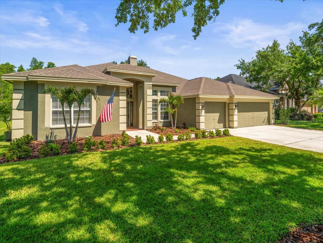 19808 SUNSPLASH LN