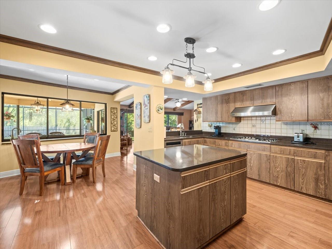 3309 WESTMORELAND DR