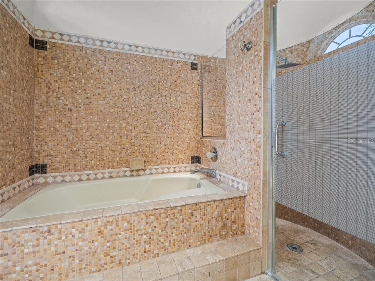 14103 STONEBROOK CT