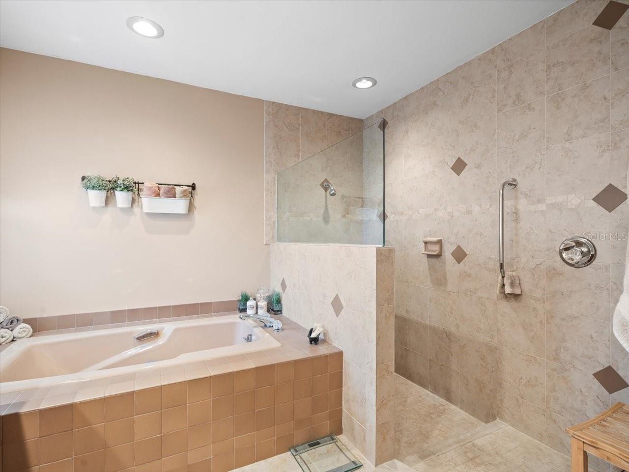 4610 WESTFORD CIR