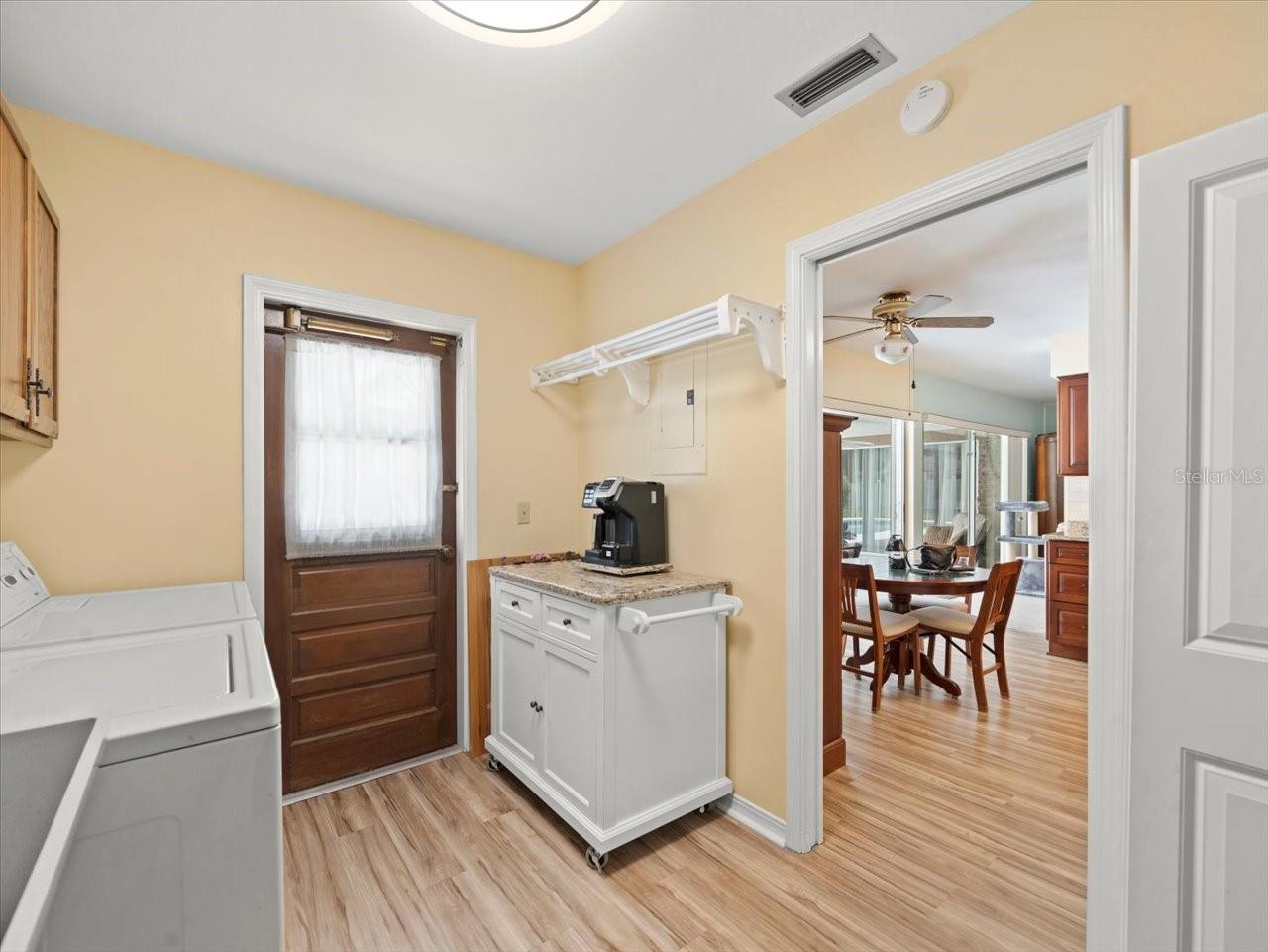 3325 SCHEFFLERA RD