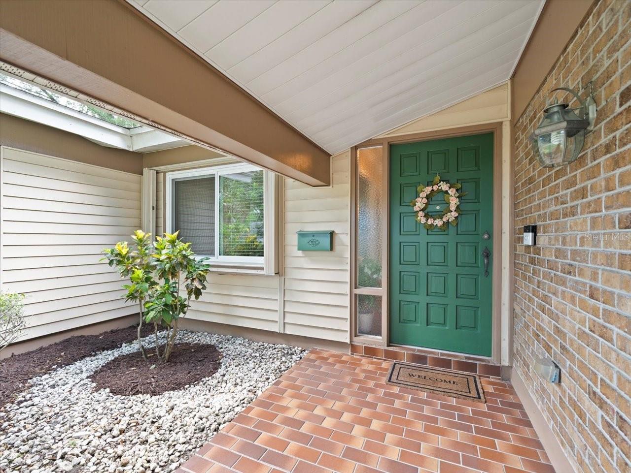 3325 SCHEFFLERA RD