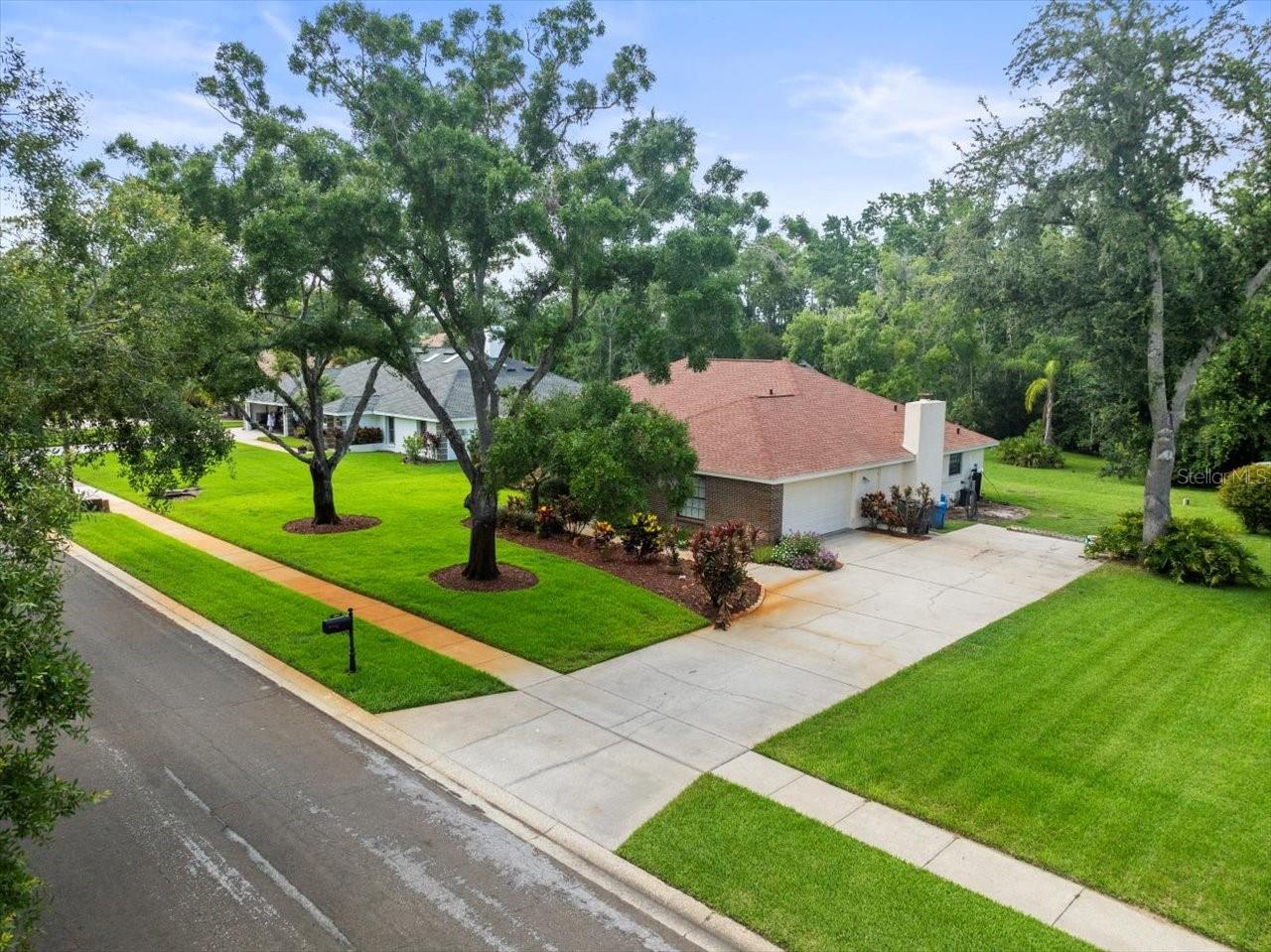 1015 HASTINGS CT