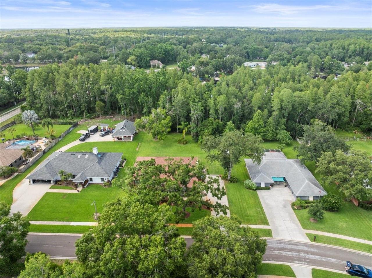 1015 HASTINGS CT