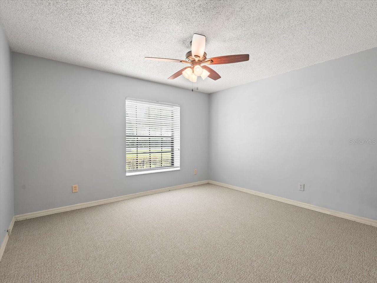 1015 HASTINGS CT