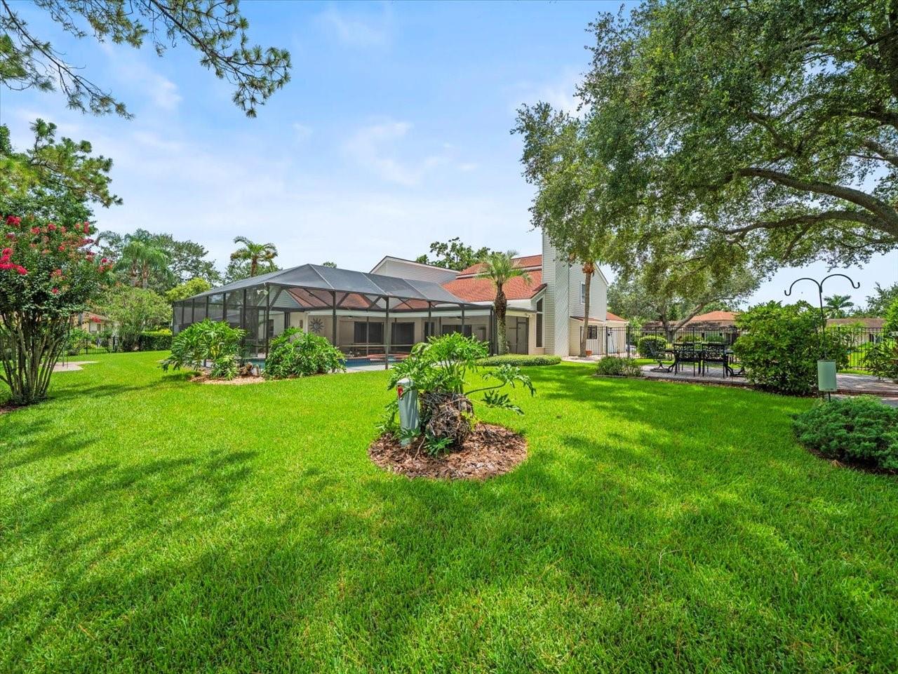 4118 CARROLLWOOD VILLAGE DR