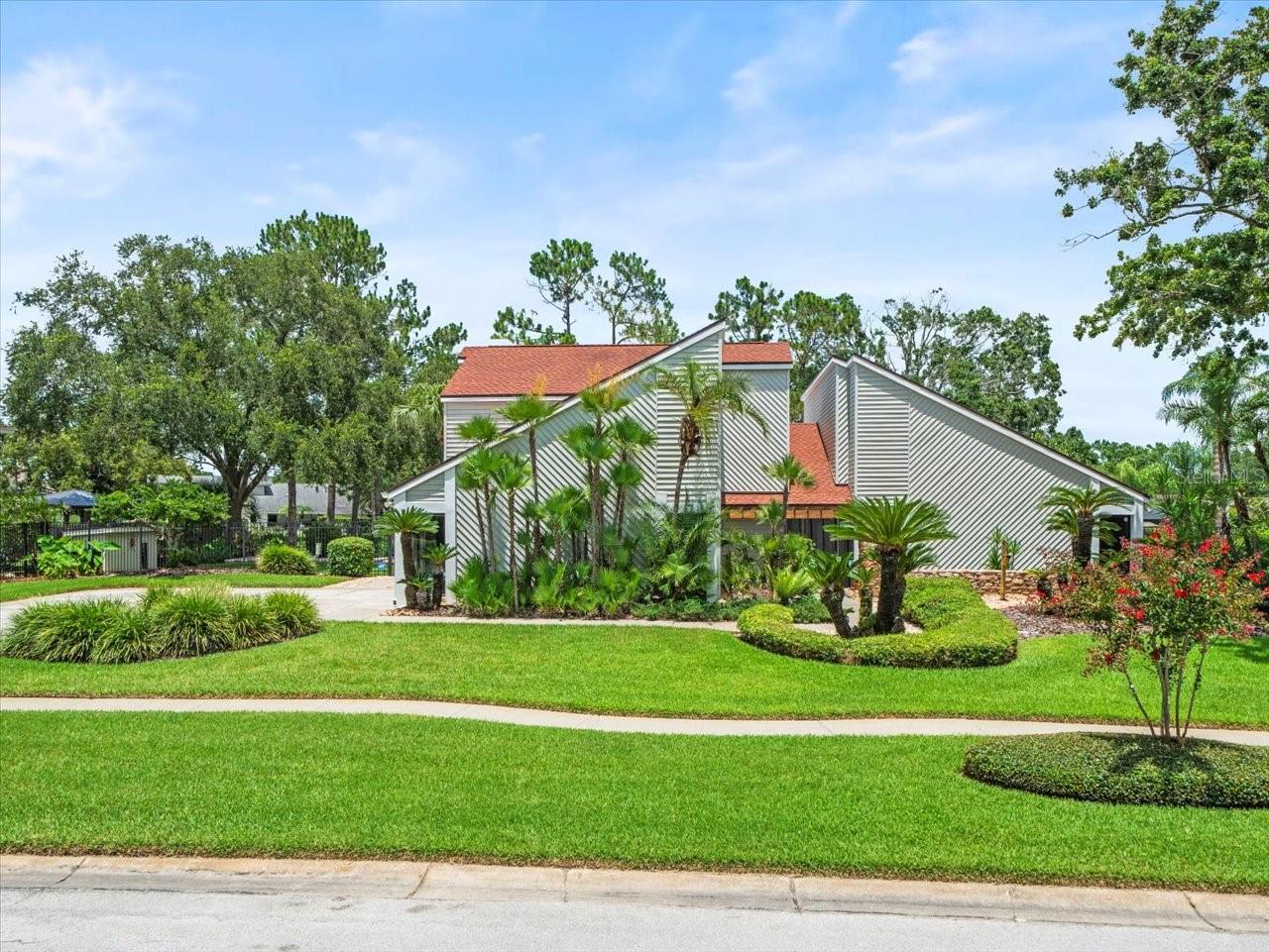 4118 CARROLLWOOD VILLAGE DR