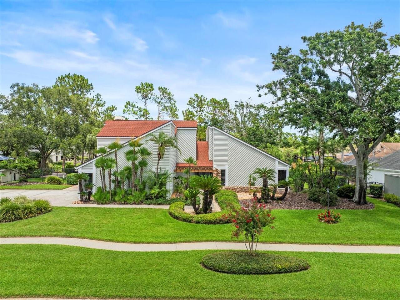 4118 CARROLLWOOD VILLAGE DR