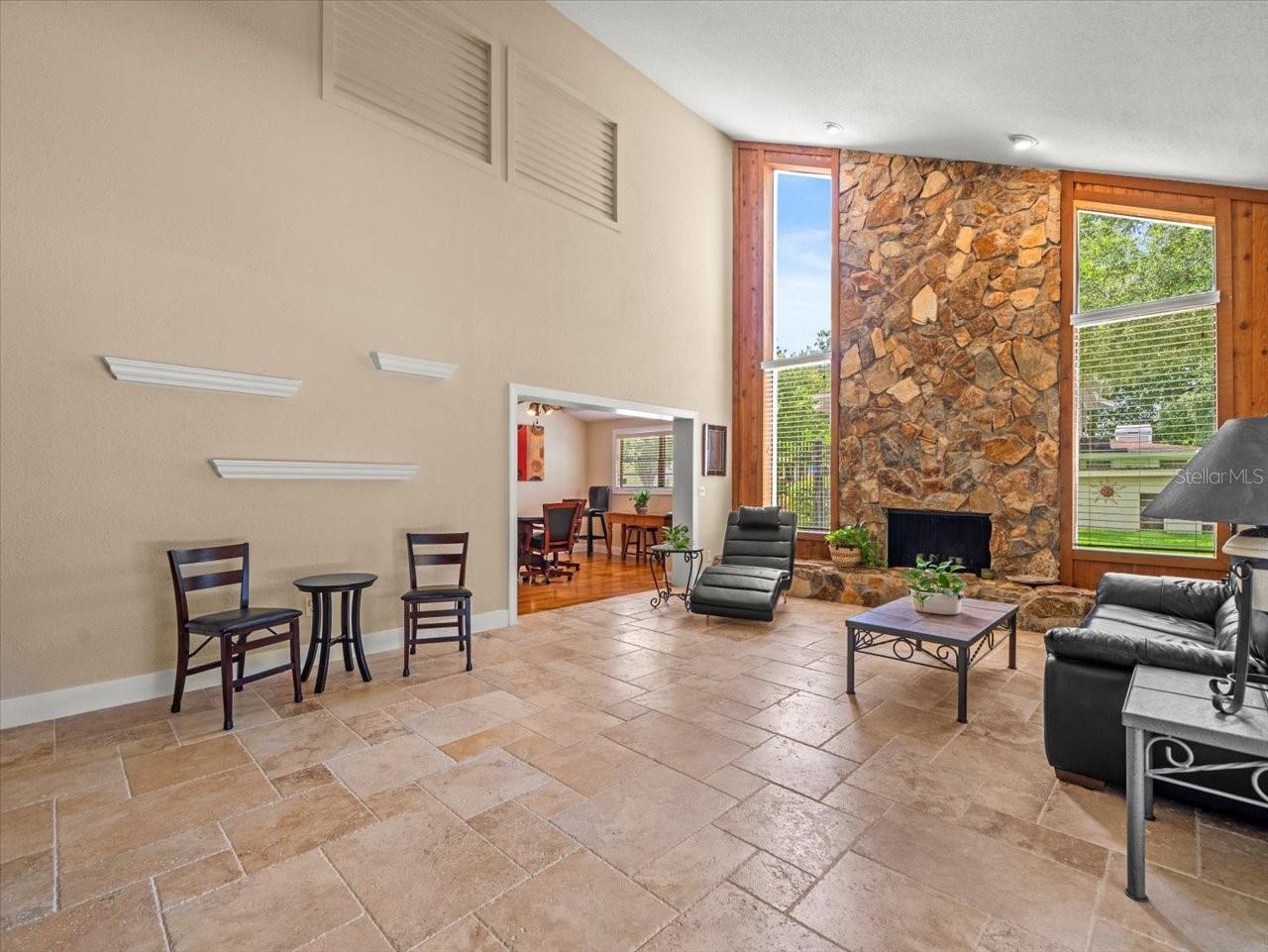 4118 CARROLLWOOD VILLAGE DR