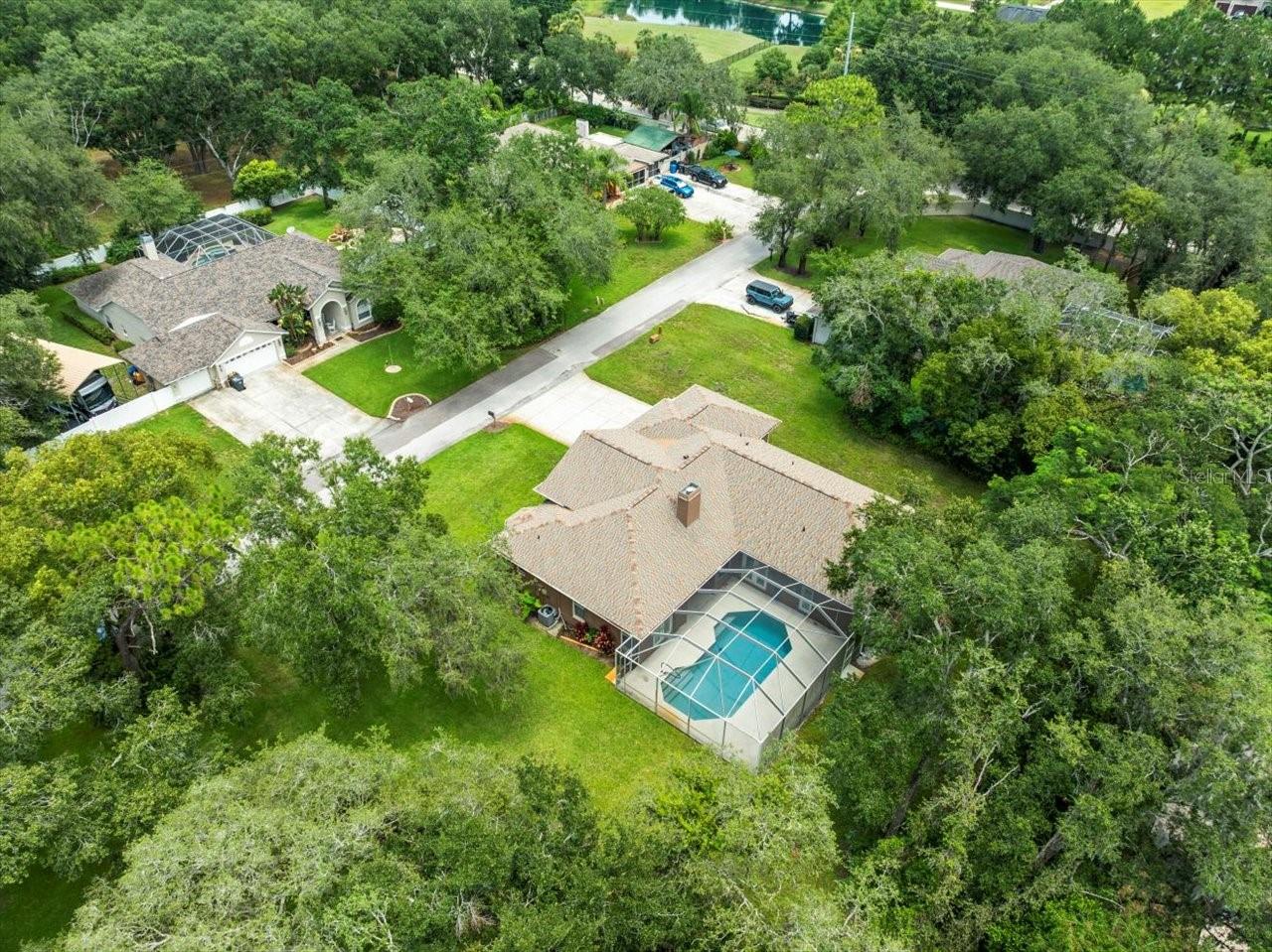 2409 HEATHER MANOR LN
