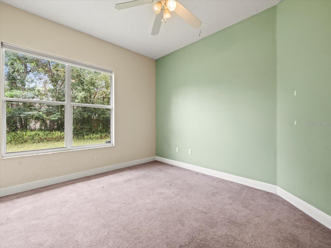 2409 HEATHER MANOR LN