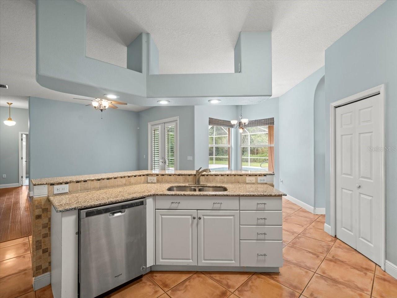 2409 HEATHER MANOR LN