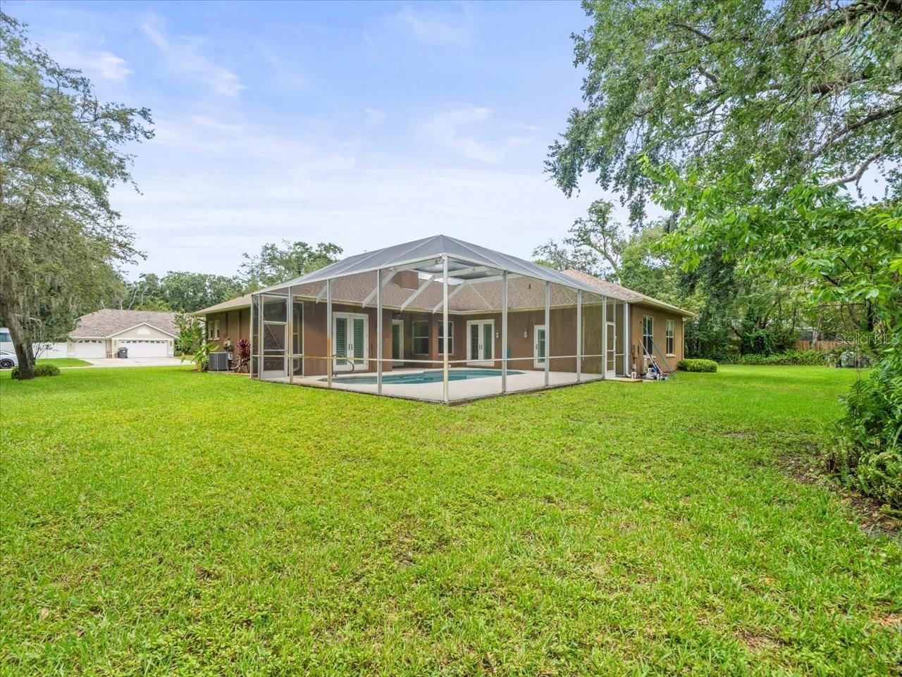2409 HEATHER MANOR LN