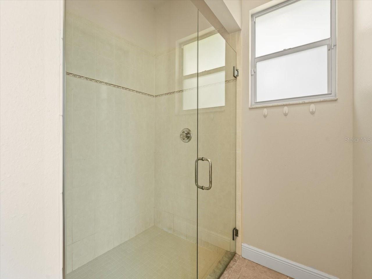 2409 HEATHER MANOR LN
