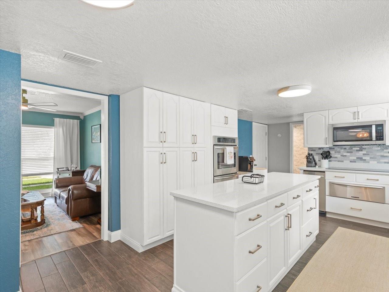 16211 SAWGRASS CIR