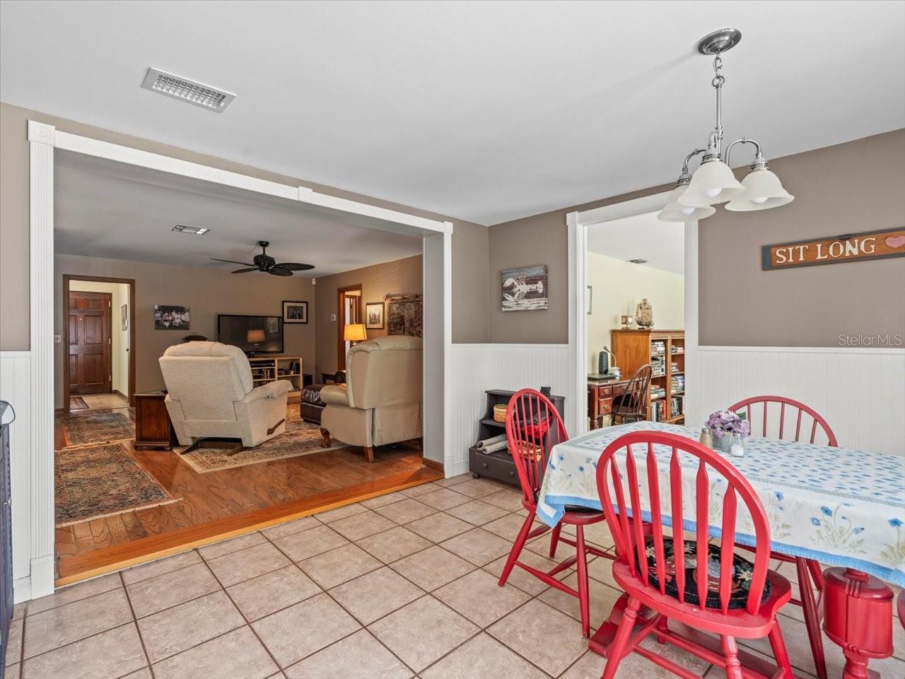 10305 ORANGE GROVE DR