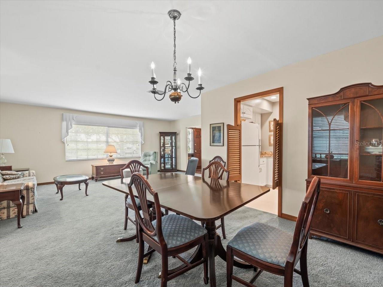 10305 ORANGE GROVE DR