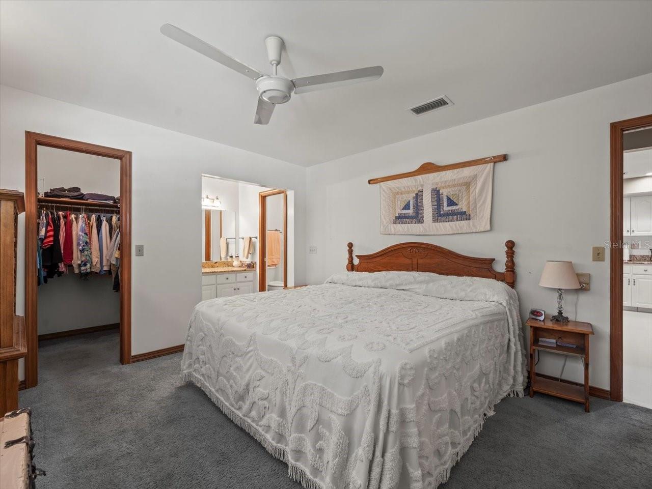 10305 ORANGE GROVE DR